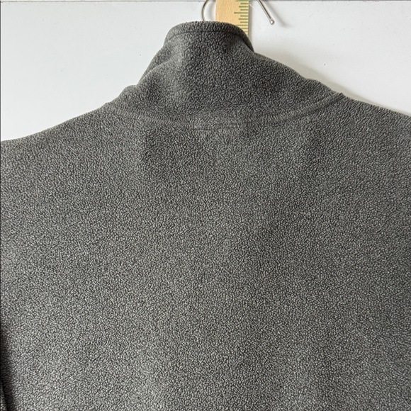 The North Face Charcoal Quarter-Zip Fleece - Like new and warm! - Picture 11 of 11